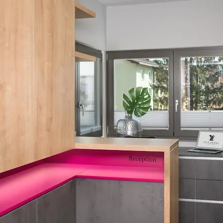 아파트호텔 Emona - - Free Parking