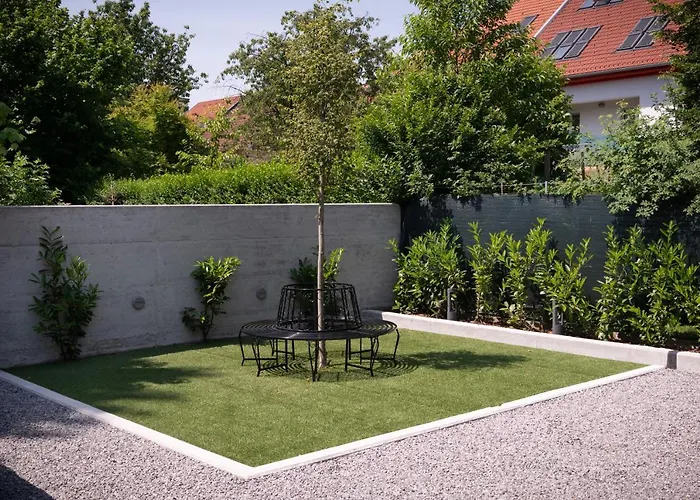 Emona - - Free Parking 4* Laibach