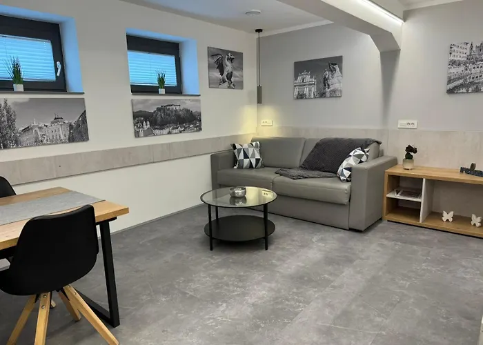 Emona - - Free Parking Aparthotel