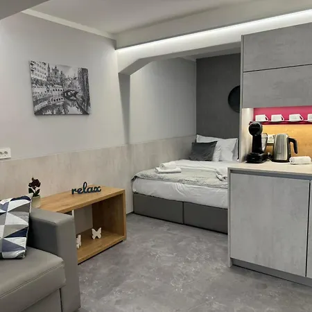 Aparthotel Emona - - Free Parking Ljubljana