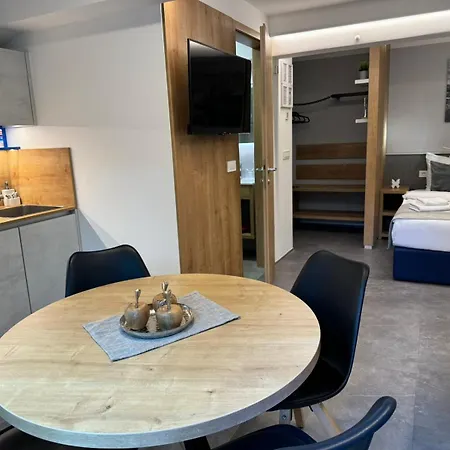 Emona - - Free Parking 4*