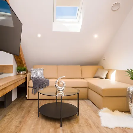 Aparthotel Emona - - Free Parking Ljubljana