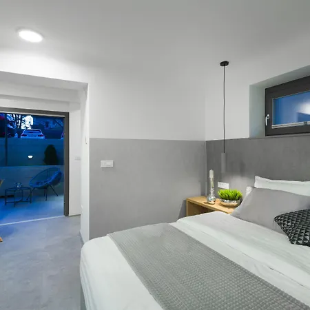 Emona - - Free Parking 4*