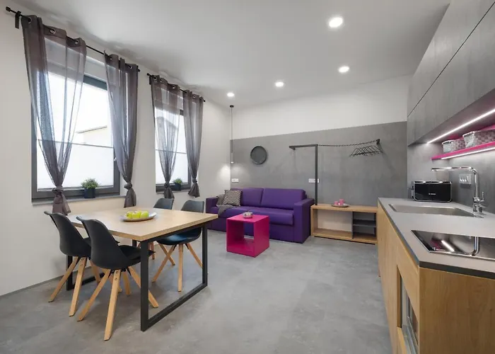 Emona - - Free Parking מלון דירות