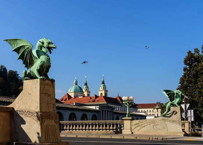 Emona - - Free Parking Apart Otel