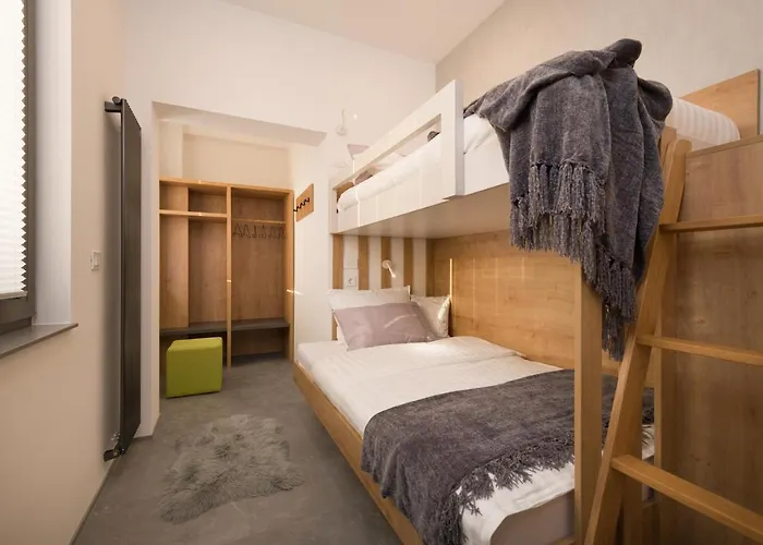 Emona - - Free Parking Apart Otel 4*