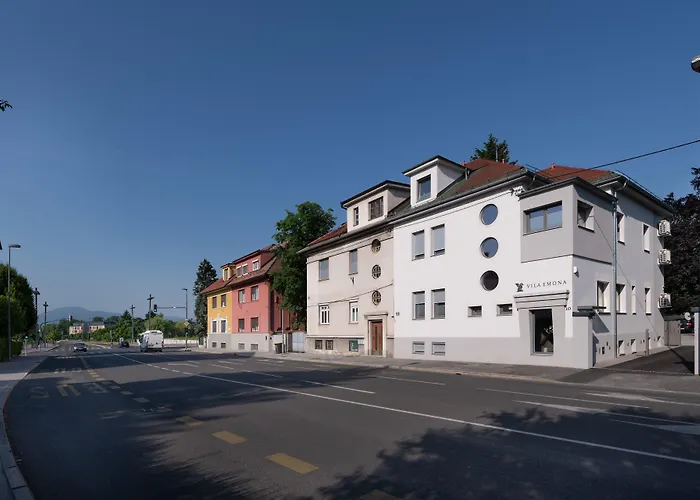 Emona - - Free Parking 4* Ljubljana