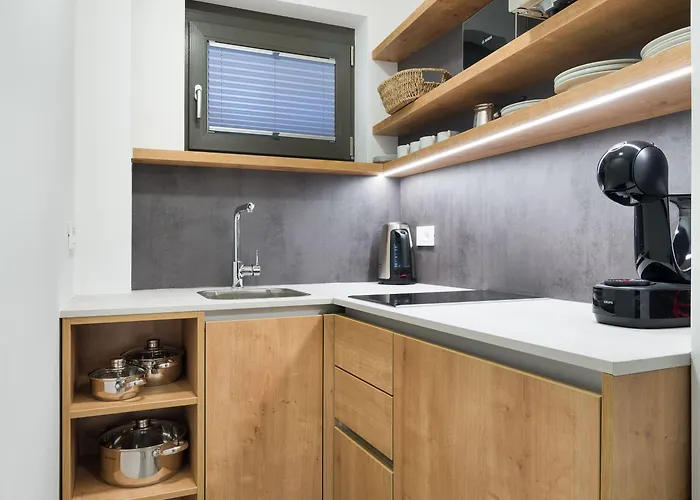 מלון דירות Emona - - Free Parking