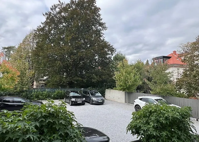 Emona - - Free Parking Aparthotel Ljubljana