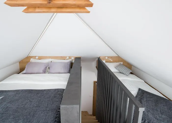 Emona - - Free Parking Appart hôtel 4*