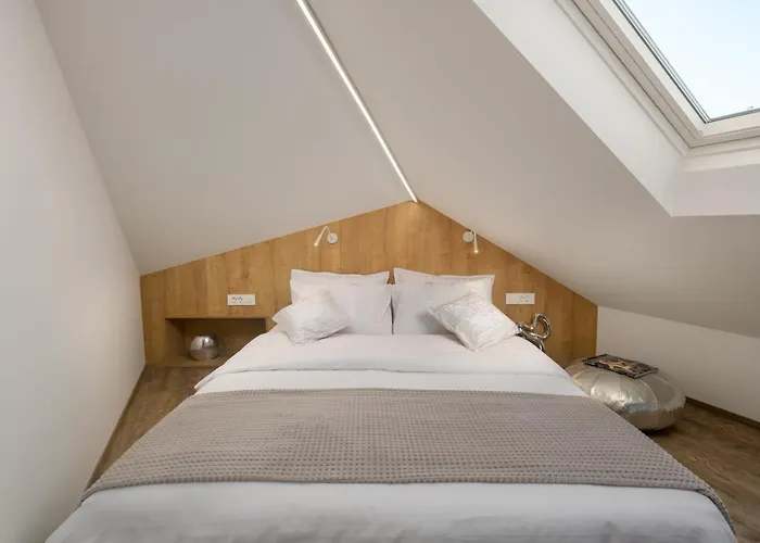 Emona - - Free Parking 4*