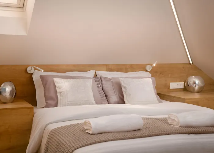 Emona - - Free Parking 4* Ljubljana